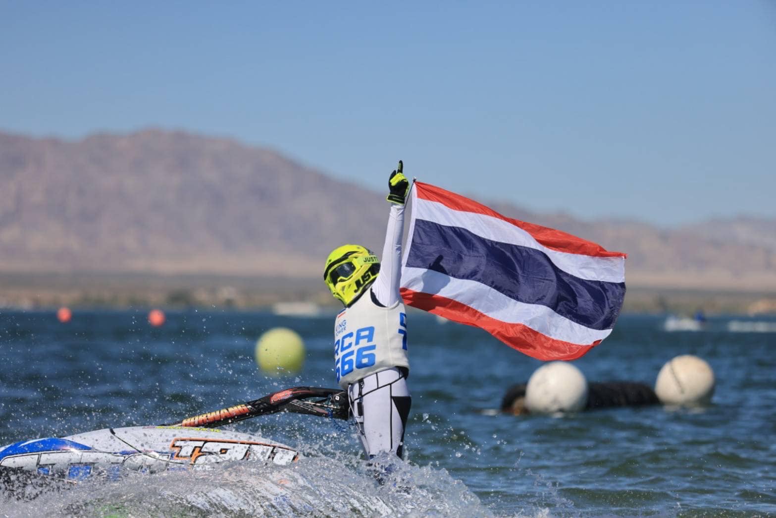 เปิ้ล นาคร สุดดีใจ!!  ออก้า คว้าแชมป์โลก การแข่งขันเจ็ตสกีได้สำเร็จ