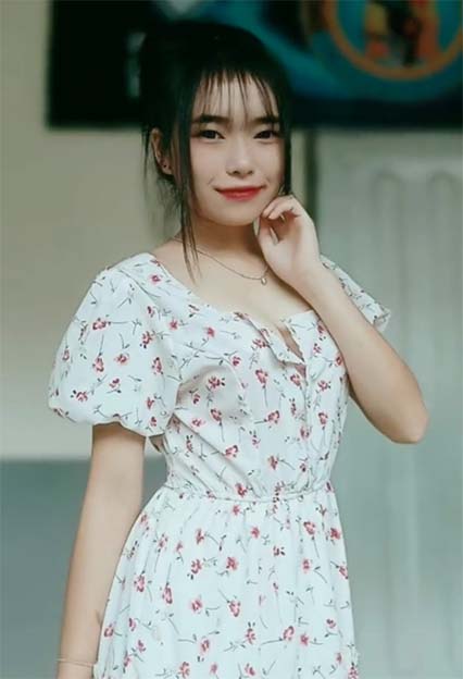 เปิดวาร์ป ‘น้องจี’ ร่วมทริปสองแถว ‘คัลแลน - พี่จอง’ ชาวเน็ตตามหากันให้ควั่ก! เปิดวาร์ป ‘น้องจี’ ร่วมทริปสองแถว ‘คัลแลน - พี่จอง’ ชาวเน็ตตามหากันให้ควั่ก!