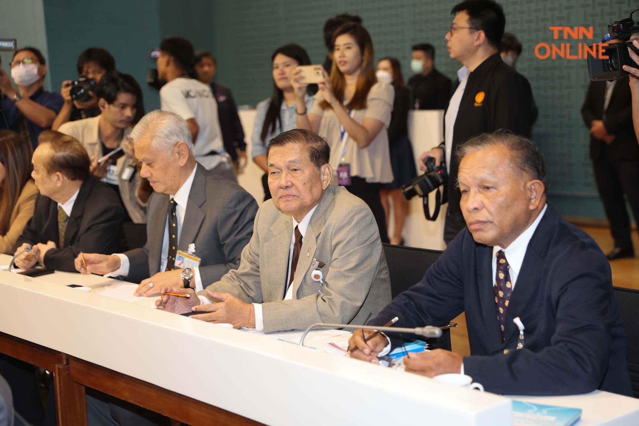 หารือ “วิป 3 ฝ่าย” ถกกรอบเวลาโหวตนายกฯ รอบ 3 หารือ “วิป 3 ฝ่าย” ถกกรอบเวลาโหวตนายกฯ รอบ 3