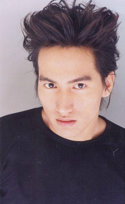 แห่แชร์ภาพเปรียบเทียบ!! ‘เจอร์รี่ F4’ แต่งย้อนวัย 21 ปีกลับไปเป็น ‘เต้าหมิงซื่อ’ (มีคลิป) แห่แชร์ภาพเปรียบเทียบ!! ‘เจอร์รี่ F4’ แต่งย้อนวัย 21 ปีกลับไปเป็น ‘เต้าหมิงซื่อ’ (มีคลิป)