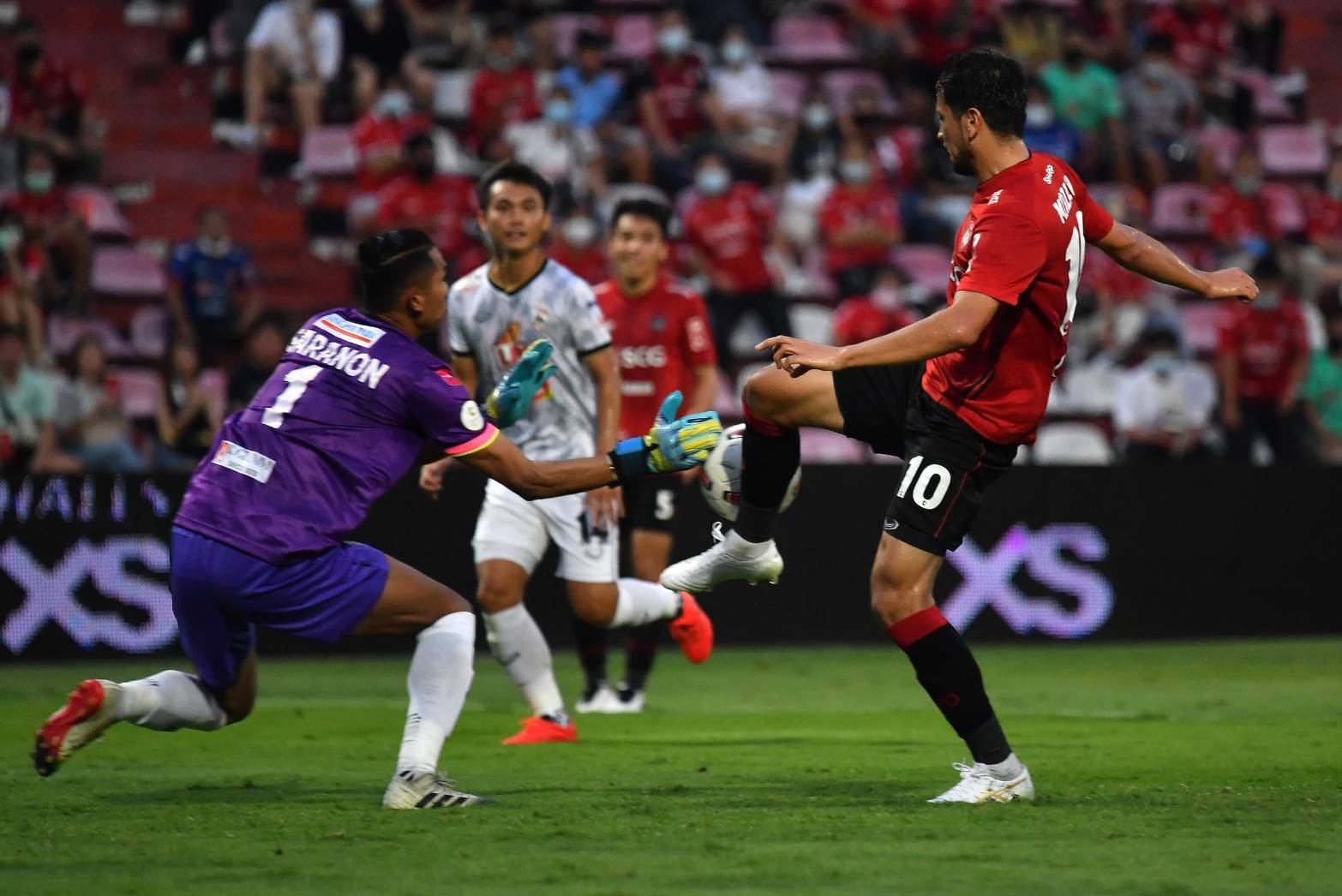 โดนก่อน0-2แล้วไง! 'เชียงราย' สุดเฉียบรัวทีเดียวแซงเชือด 'เมืองทอง' ถึงรัง โดนก่อน0-2แล้วไง! 'เชียงราย' สุดเฉียบรัวทีเดียวแซงเชือด 'เมืองทอง' ถึงรัง