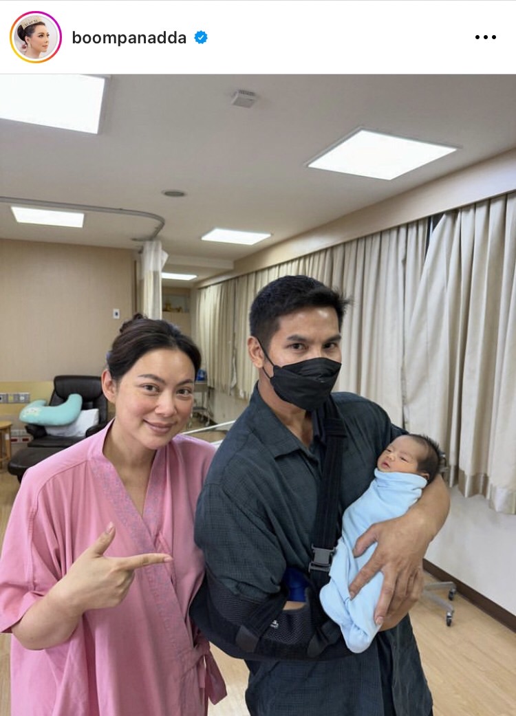 แฟนคลับอิจฉา บุ๋ม ปนัดดา โชว์หวานซบอกอ้อนสามี...