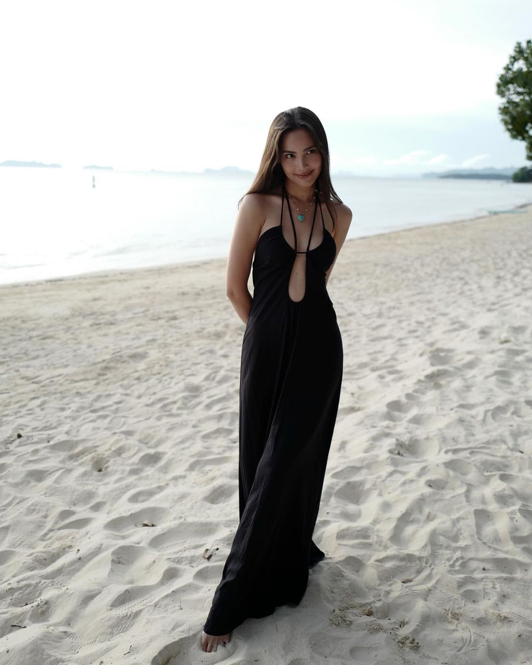 ญาญ่า อุรัสยา ส่งภาพให้ ณเดชน์ สแกนก่อนอวดรูปเซ็กซี่ (มีคลิป)