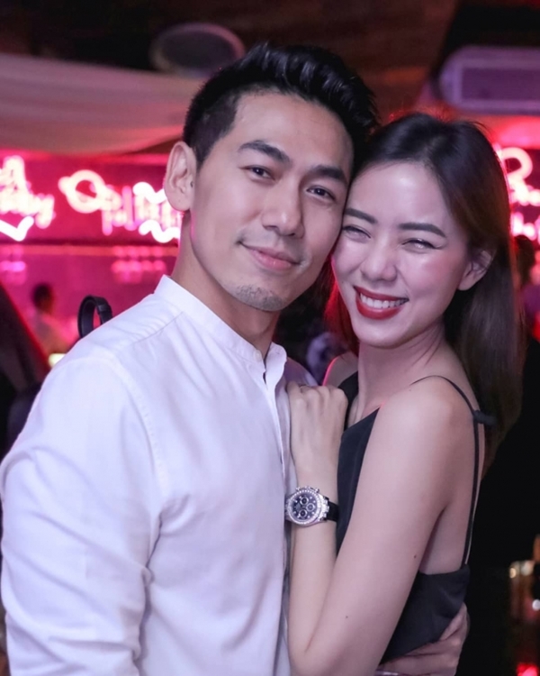 เคลียร์จบแล้ว!! เพชรจ้า ออกโรงชี้แจง ประเด็นโยงข่าวมั่ว!! เคลียร์จบแล้ว!! เพชรจ้า ออกโรงชี้แจง ประเด็นโยงข่าวมั่ว!!