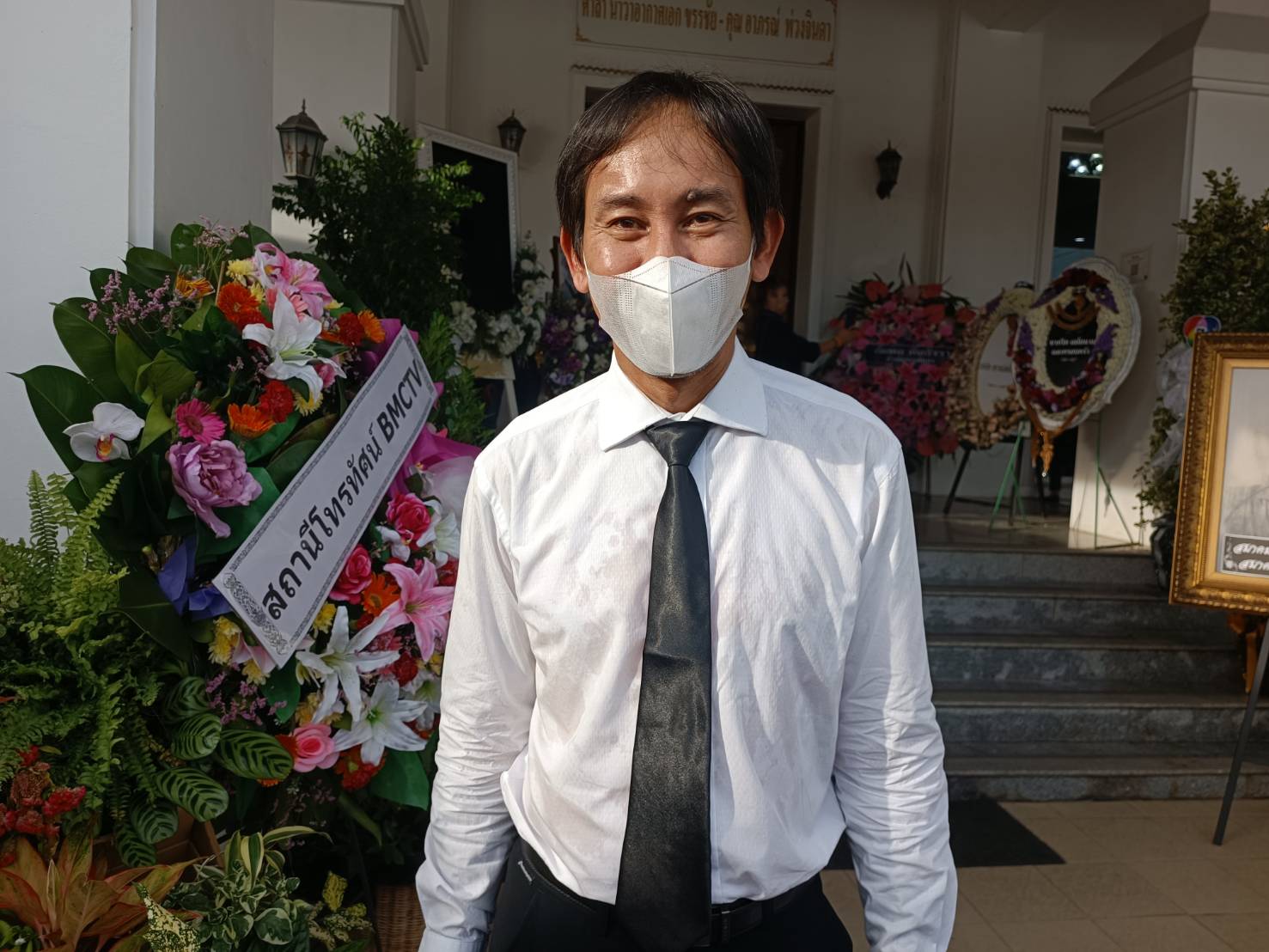 บรรยากาศพิธีสวดพระอภิธรรม สมบัติ เมทะนี คืนสุดท้าย บรรยากาศพิธีสวดพระอภิธรรม สมบัติ เมทะนี คืนสุดท้าย