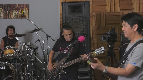 วงร็อคระดับตำนาน “ไมโคร” พร้อมระเบิดความมันส์อีกครั้งในรอบ 13 ปี    (มีคลิป)