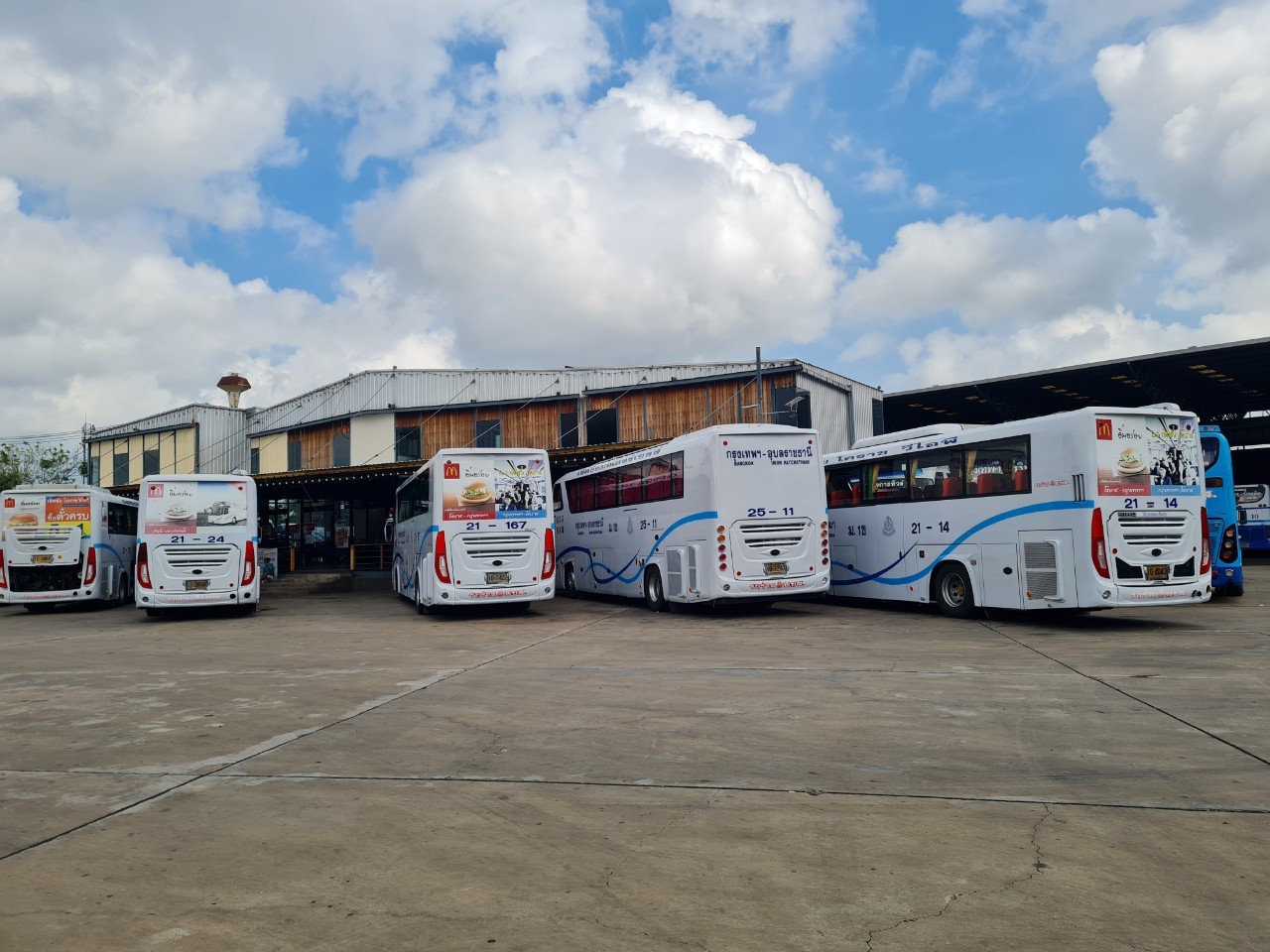 ด่วน! “เจ๊เกียว” ประกาศขายบริษัทเชิดชัยทัวร์ ปิดตำนาน 65 ปี เจ้าแม่รถทัวร์เมืองไทย