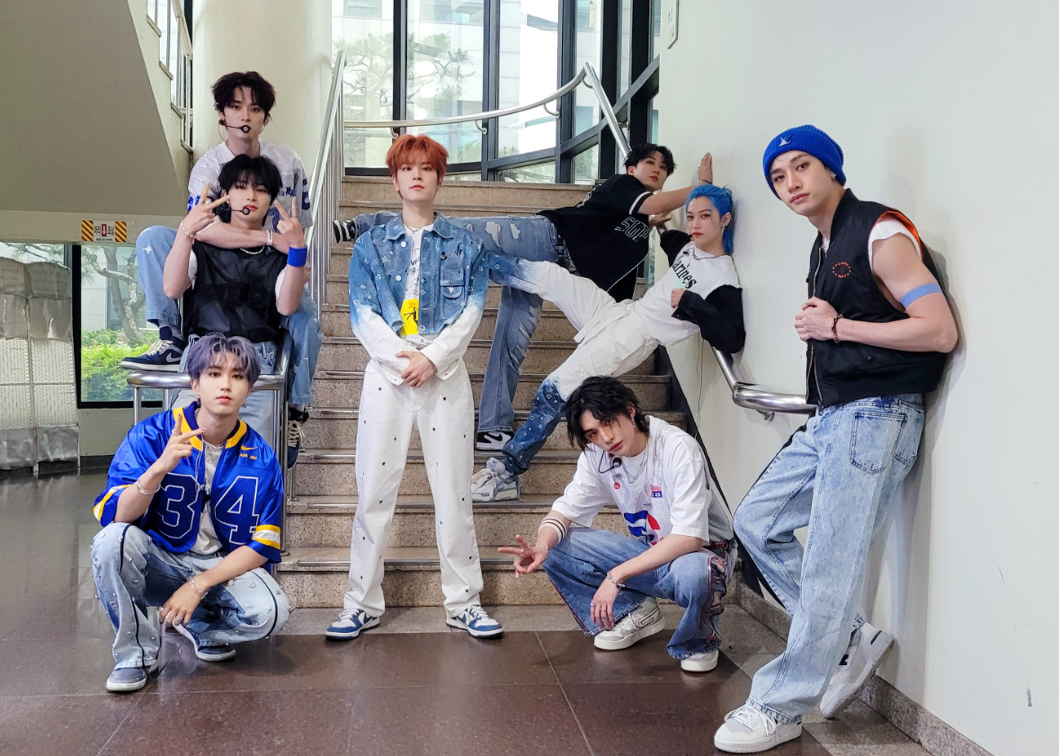 “ Stray Kids” เปิดตัวอัลบัมใหม่ “5-STAR”ยอดพรีออเดอร์ 5.13 ล้านชุด “ Stray Kids” เปิดตัวอัลบัมใหม่ “5-STAR”ยอดพรีออเดอร์ 5.13 ล้านชุด