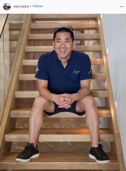 ไฮโซปลาวาฬ ซิ่งรถหรูเสียหลัก ไฟไหม้ทั้งคัน โชคดีหนีทัน