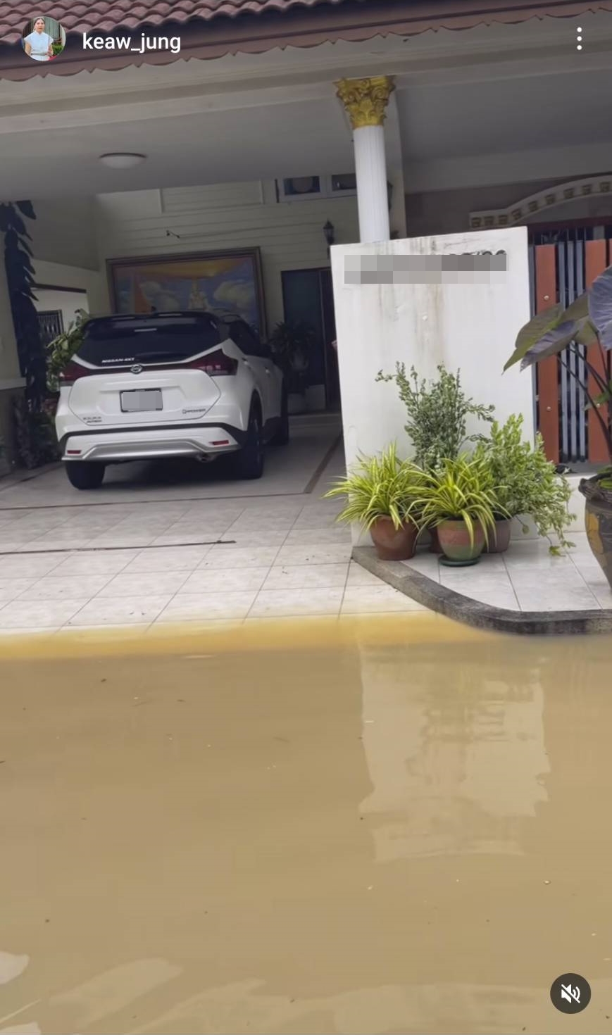 “แม่แก้ว” เปิดภาพน้ำท่วมบ้าน “ณเดชน์ ” ที่ขอนแก่น “แม่แก้ว” เปิดภาพน้ำท่วมบ้าน “ณเดชน์ ” ที่ขอนแก่น