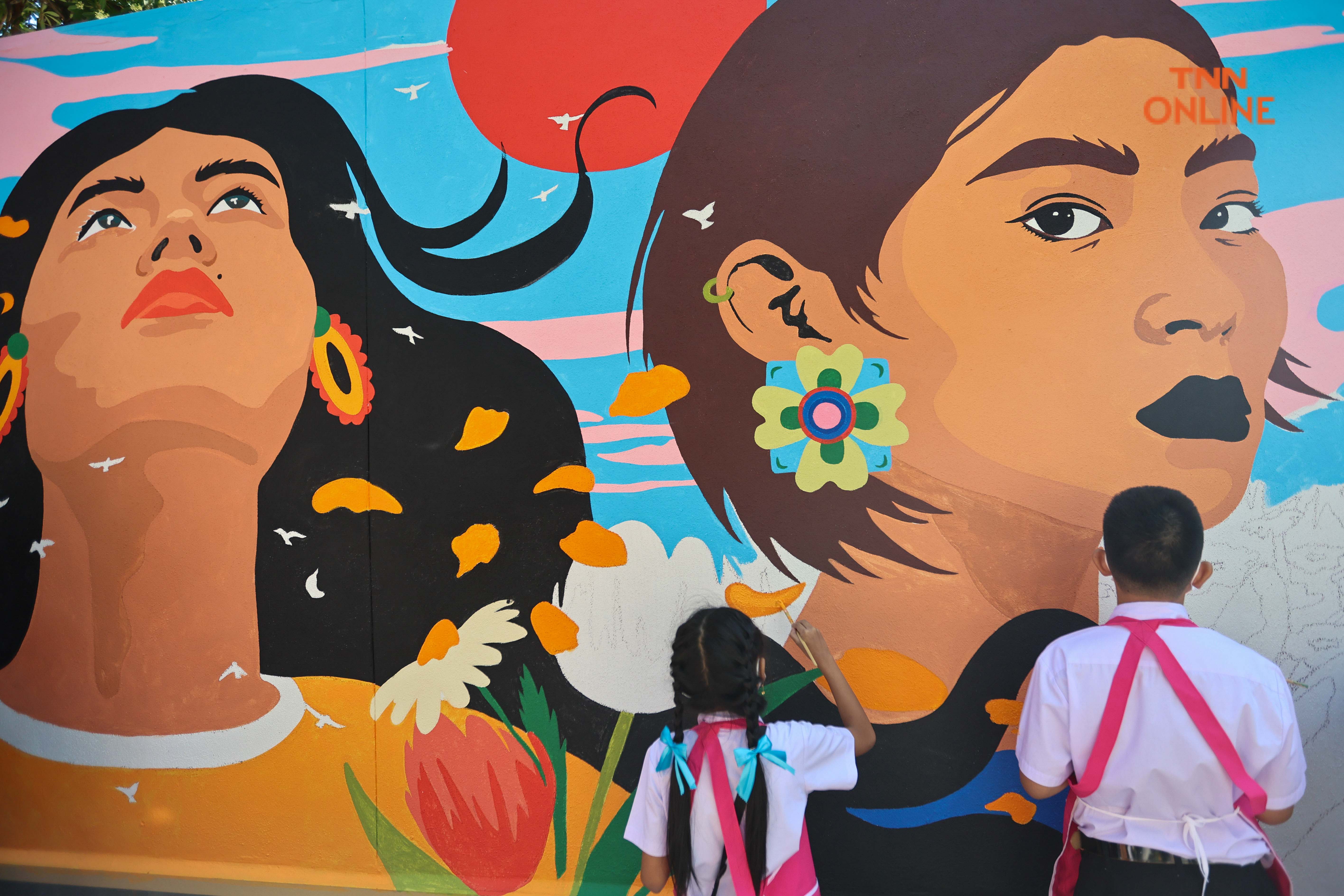 ชัชชาติควงแสนดี วาดภาพบนกำแพงสนับสนุนความเท่าเทียม ชัชชาติควงแสนดี วาดภาพบนกำแพงสนับสนุนความเท่าเทียม