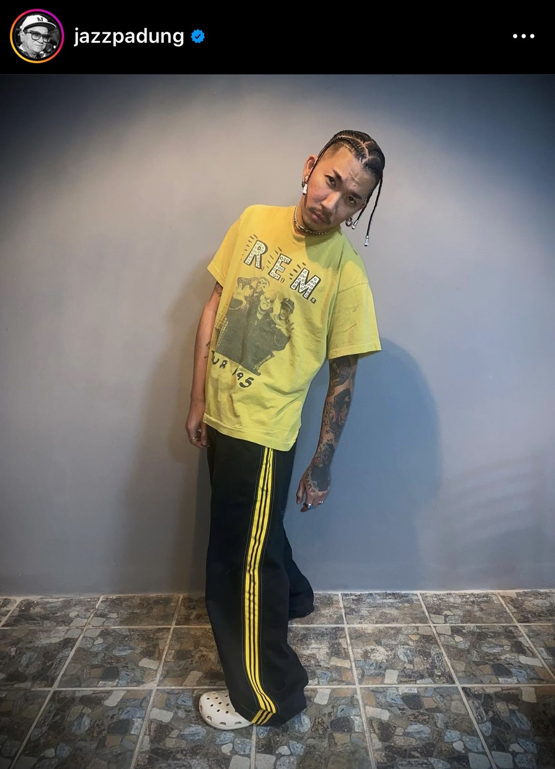 ฮาลั่น! แจ๊ส ชวนชื่น เจอ บัวขาว ถึงกับเข่าทรุดยกมือไหว้ ฮาลั่น! แจ๊ส ชวนชื่น เจอ บัวขาว ถึงกับเข่าทรุดยกมือไหว้