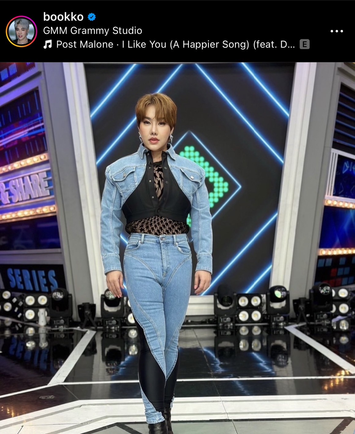 บุ๊คโก๊ะ โพสต์ภาพย้อนวัย พร้อมข้อความซึ้ง...ไม่เคยอายอดีต และจะไม่หยุดพัฒนาตัวเอง บุ๊คโก๊ะ โพสต์ภาพย้อนวัย พร้อมข้อความซึ้ง...ไม่เคยอายอดีต และจะไม่หยุดพัฒนาตัวเอง