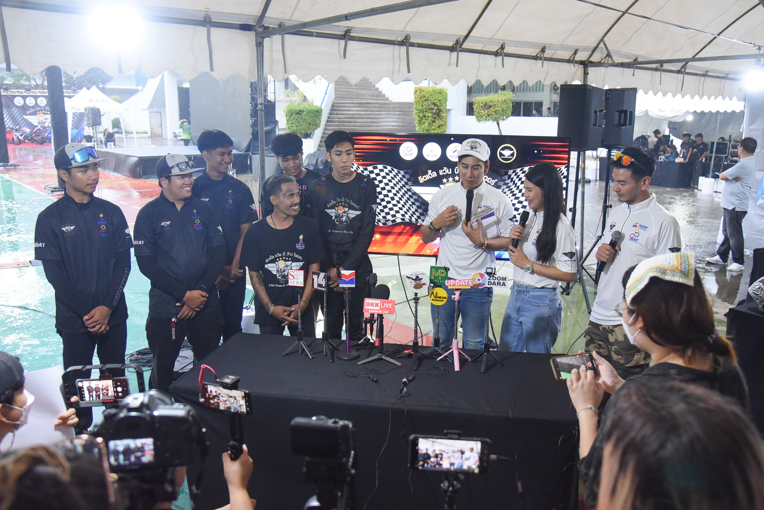 'ลิตเติ้ลแว้นบีว้าวไรเดอร์' ได้เยาวชนสายแว้น 25 คนสุดท้ายเตรียมคัดตัวไปยุโรป 'ลิตเติ้ลแว้นบีว้าวไรเดอร์' ได้เยาวชนสายแว้น 25 คนสุดท้ายเตรียมคัดตัวไปยุโรป