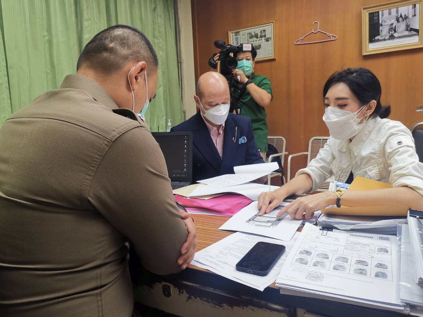 เอาผิด!! อดีตผู้จัดการ เฟี้ยว์ฟ้าว เรียกค่าเสียหาย 7 หลัก