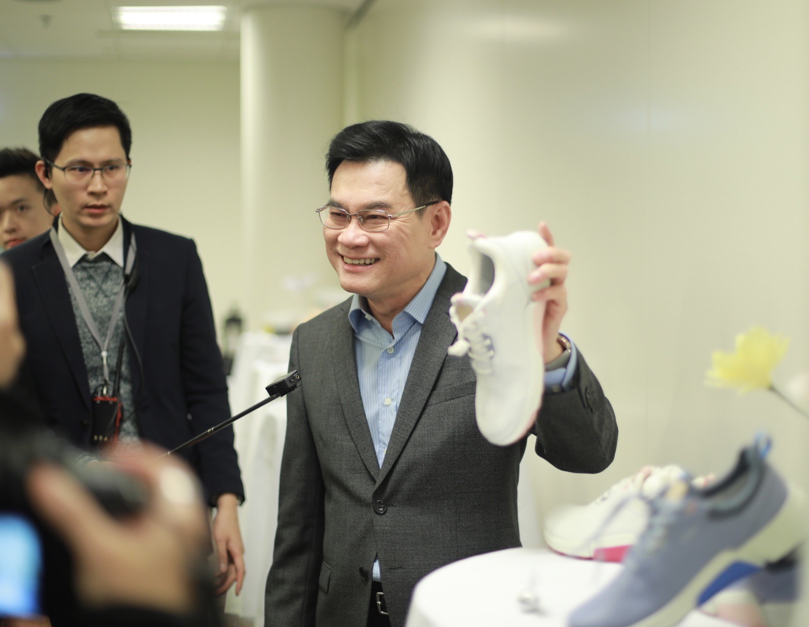 “จุรินทร์” นำทีมถก 7 ผู้นำเข้า ตั้งเป้าขายตรงสินค้าแบรนด์ไทย