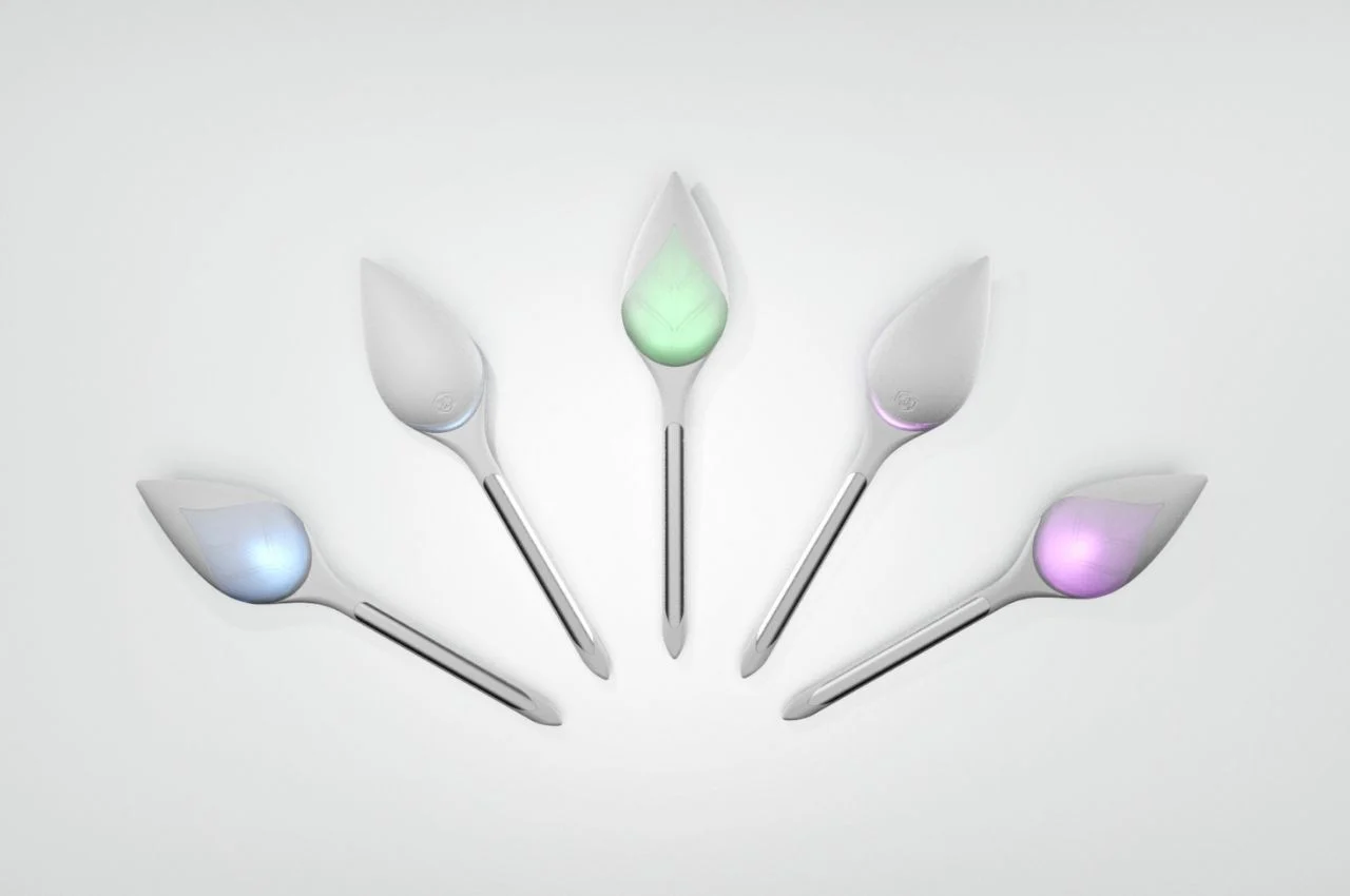 ตะมุตะมิ ! KRADO เซนเซอร์ช่วยเช็กสุขภาพต้นไม้