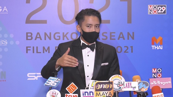 “เบิ้ล ปทุมราช” เพ้อคิดถึงแฟนสาวสวิตเซอร์แลนด์  (มีคลิป)