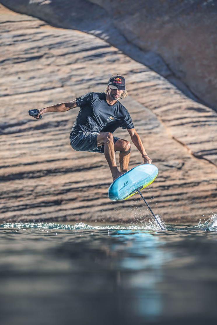 LIFT3 eFoil กระดานโต้คลื่นบินได้เหนือผิวน้ำรุ่นใหม่ล่าสุด !! LIFT3 eFoil กระดานโต้คลื่นบินได้เหนือผิวน้ำรุ่นใหม่ล่าสุด !!