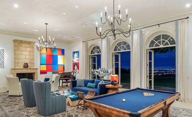 ‘อเดล’ รวยเริ่ด!! ซื้อคฤหาสน์พระเอก Rambo ราคาเกือบ 2 พันล้าน