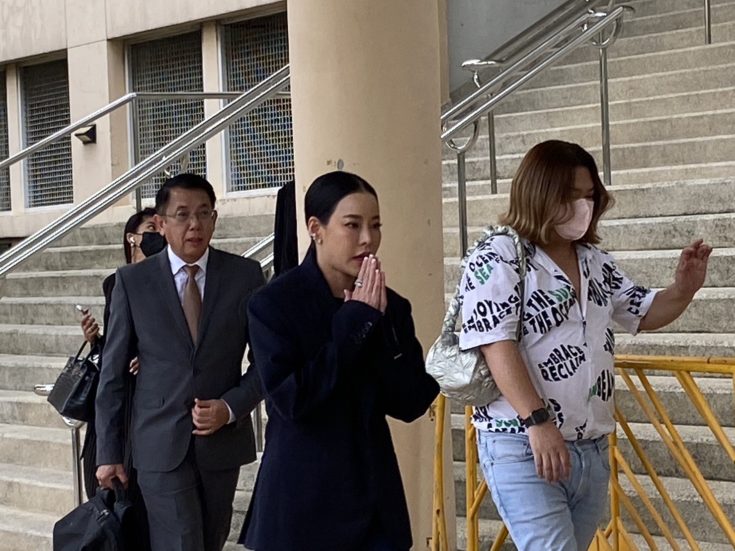 ถ้ารักกันให้ช่วยหน่อย หนิง ปณิตา ขอ จิน ธรรมวัฒนะ ช่วยสาวคู่กรณีจ่ายค่าเสียหาย แจงเหตุเปิดหน้าอีกฝ่าย