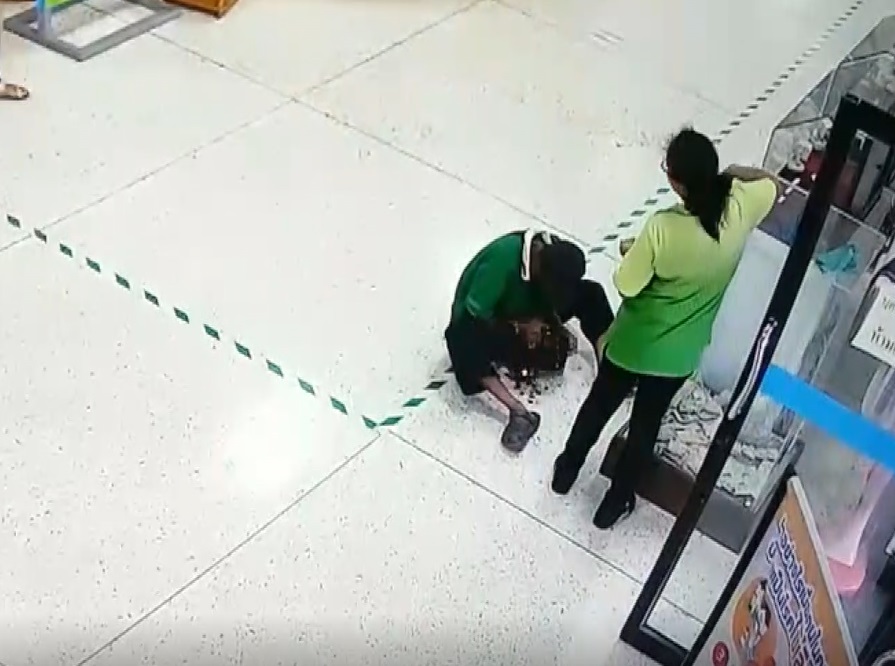 เปิดใจ คุณตาใจบุญ หอบเหรียญบริจาค ซื้อเตียงให้คนไข้