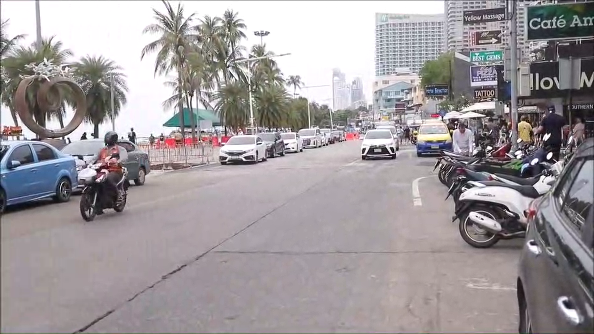  ดีเดย์ 1 มี.ค.นี้ ยกเลิกจอดรถฝั่งขวาชายหาดพัทยา แก้ปัญหาจราจรติดขัด