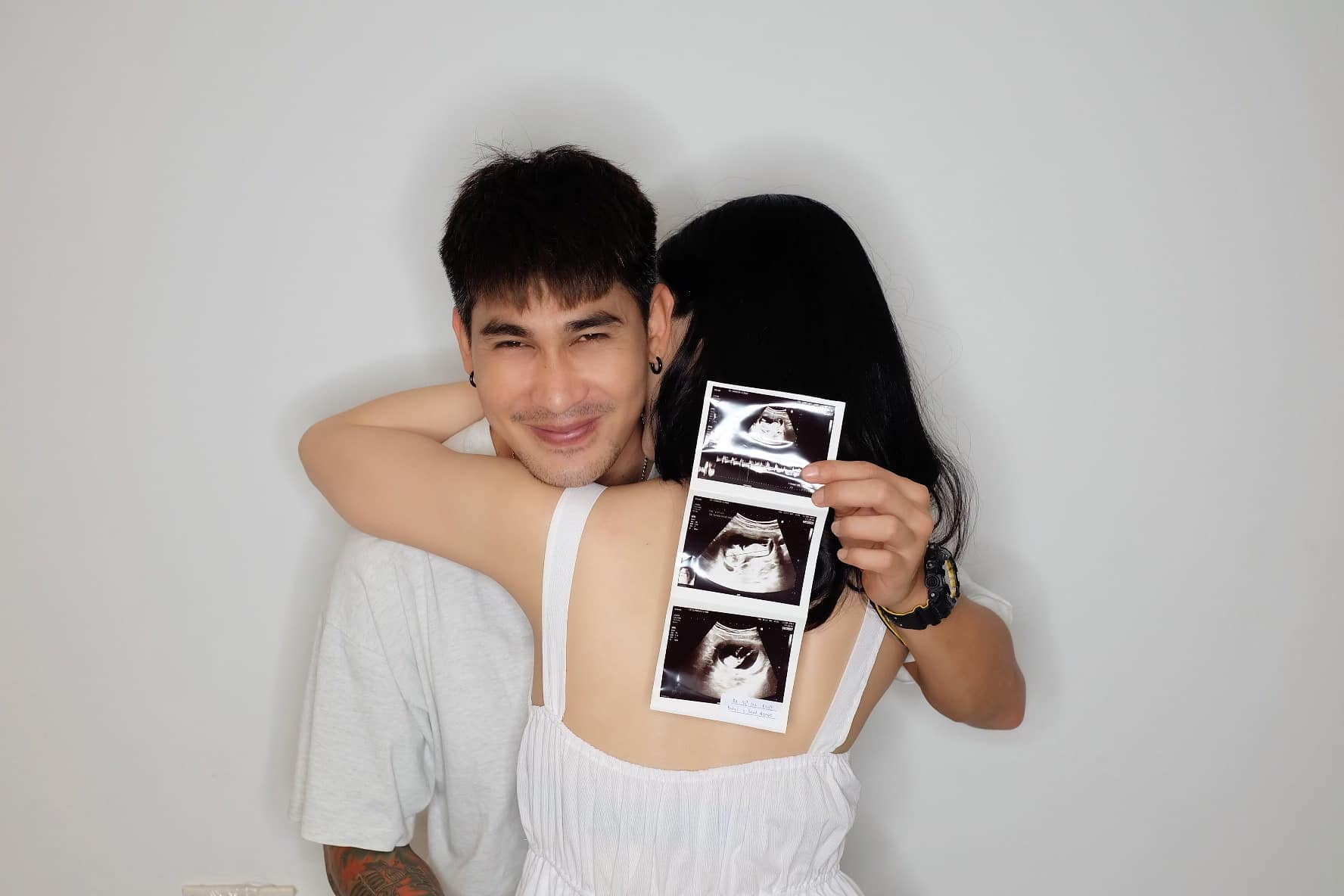 แก้ม กวินตรา ควงสามีนักเตะ รชต ธนภรณ์มงคล โชว์ภาพอัลตร้าซาวด์ลูกชายคนแรก!! 