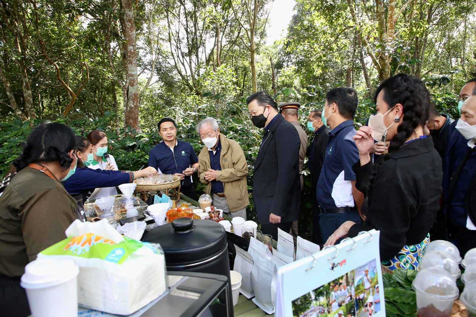 ประธานกรรมการเครือซีพี ลงพื้นที่ติดตามโครงการ “อมก๋อยโมเดล” จ.เชียงใหม่