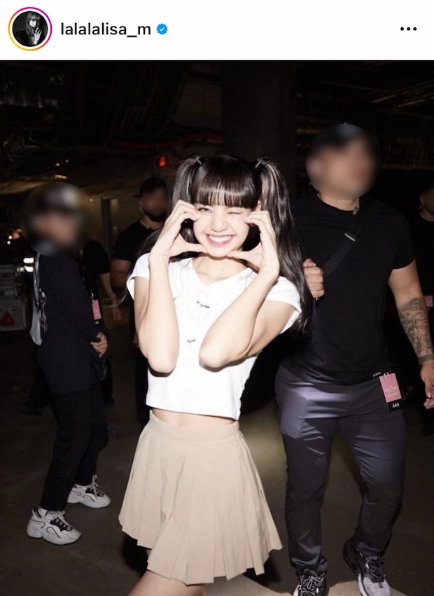 'ลิซ่า’ ฮอตไม่ไหว!! ทุบสถิติศิลปินเคป็อป-เอเชีย ยอดสตรีมเพลงทะลุพันล้านเร็วที่สุด 'ลิซ่า’ ฮอตไม่ไหว!! ทุบสถิติศิลปินเคป็อป-เอเชีย ยอดสตรีมเพลงทะลุพันล้านเร็วที่สุด