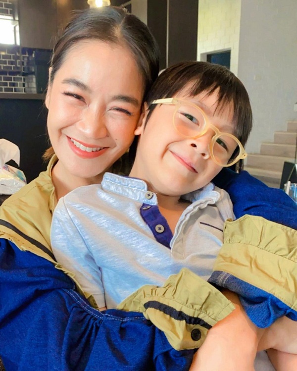 จูน กษมา ติดโควิด19 เปิ้ล นาคร และลูกๆ ต้องกักตัว  (มีคลิป)  