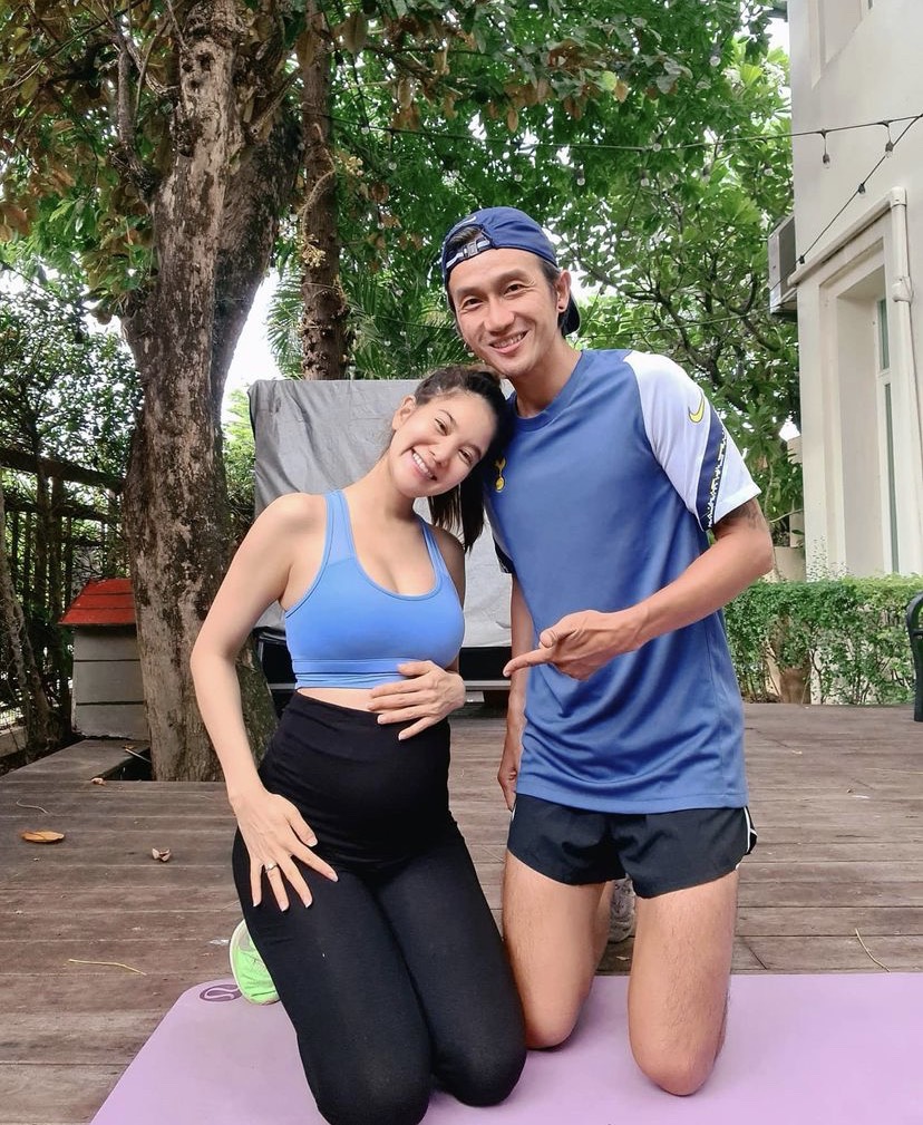 ร่วมฝ่าวิกฤตโควิด-19 ตูน-ก้อย มูลนิธิก้าวคนละก้าว มอบอุปกรณ์ทางการแพทย์ ช่วยนักรบด่านหน้า ร่วมฝ่าวิกฤตโควิด-19 ตูน-ก้อย มูลนิธิก้าวคนละก้าว มอบอุปกรณ์ทางการแพทย์ ช่วยนักรบด่านหน้า