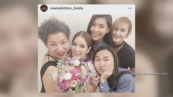 “เพื่อนรัก - รักเพื่อน” (มีคลิป) “เพื่อนรัก - รักเพื่อน” (มีคลิป)