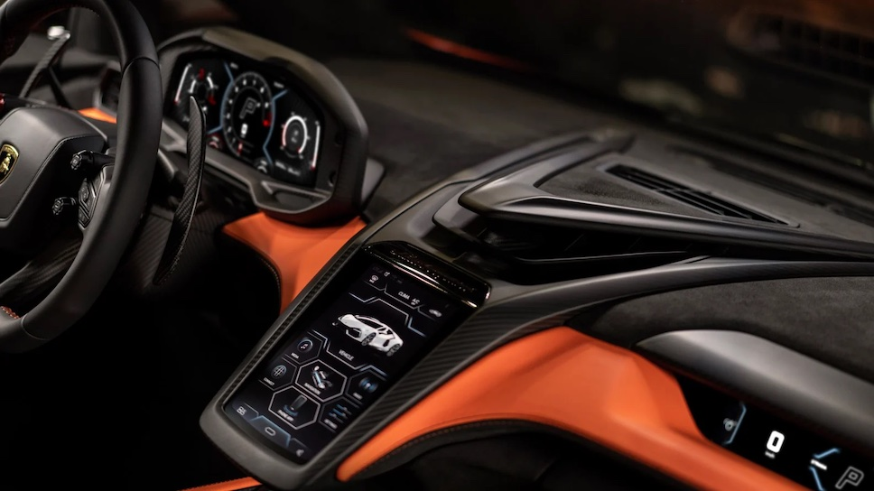 เผยโฉม Lamborghini Revuelto ไฮเปอร์คาร์เรือธงปลั๊กอินไฮบริดลำแรกของโลก 