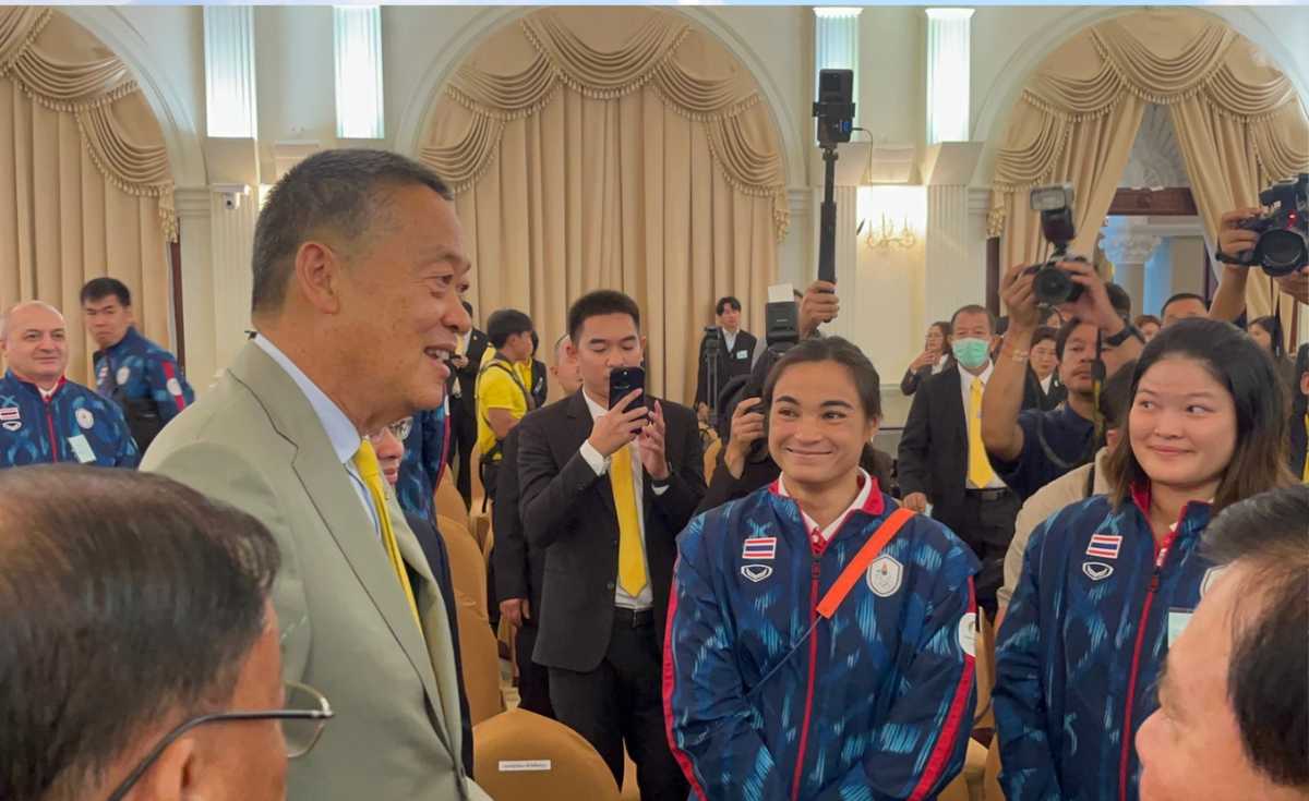 นายกฯ มอบโอวาท 12 ทัพนักกีฬาโอลิมปิก นายกฯ มอบโอวาท 12 ทัพนักกีฬาโอลิมปิก