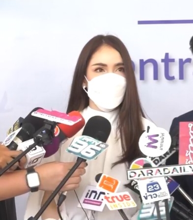 จิ๊บ คีตภัทร เข้าแจ้งความดำเนินคดี คนกุข่าวปลอมดาราสาวซื้อบริการทางเพศ จิ๊บ คีตภัทร เข้าแจ้งความดำเนินคดี คนกุข่าวปลอมดาราสาวซื้อบริการทางเพศ