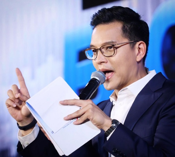 “ทิน โชคกมลกิจ” ให้กำลังใจภรรยา “เอส กันตพงศ์” (มีคลิป) “ทิน โชคกมลกิจ” ให้กำลังใจภรรยา “เอส กันตพงศ์” (มีคลิป)