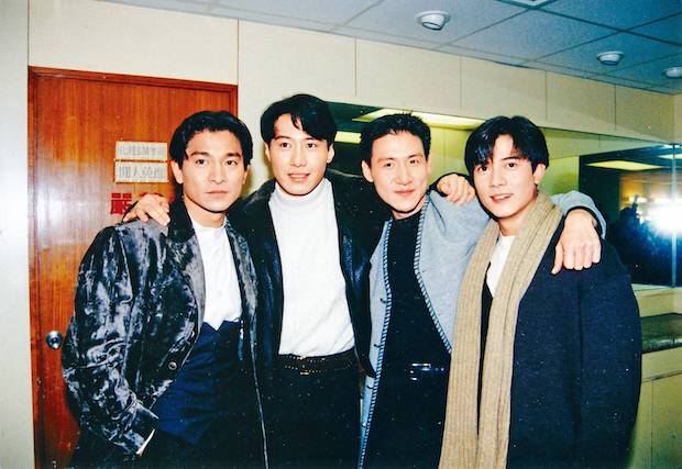 รอฟินเลย!! แห่แชร์ข่าว ‘หลิวเต๋อหัว’ นำทัพ 4 จตุรเทพฮ่องกงรวมตัวในรอบ 15 ปี (มีคลิป) รอฟินเลย!! แห่แชร์ข่าว ‘หลิวเต๋อหัว’ นำทัพ 4 จตุรเทพฮ่องกงรวมตัวในรอบ 15 ปี (มีคลิป)