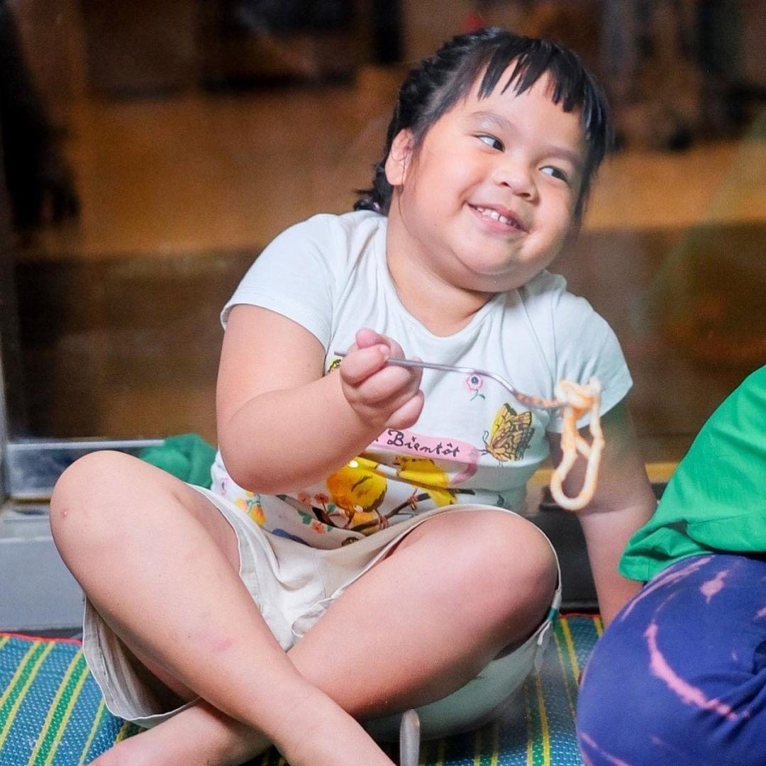 เอ็นดู ออเกรซ ลูกสาว เปิ้ล นาคร-จูน กับเมนูหมูกะทะสุดฟิน! เอ็นดู ออเกรซ ลูกสาว เปิ้ล นาคร-จูน กับเมนูหมูกะทะสุดฟิน!