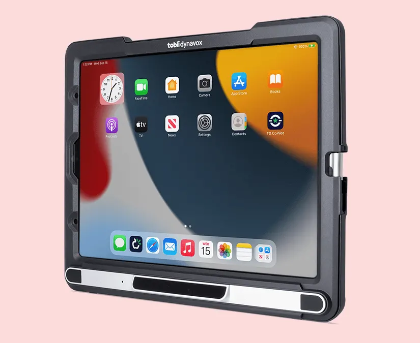 เล่น Ipad ไม่ต้องใช้มือ! ด้วยเคสสุดล้ำ ใส่แล้วใช้ตามองแทนมือสัมผัสได้เลย!
