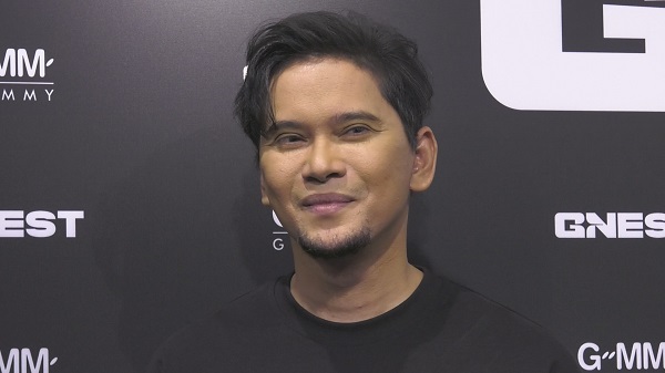 ไม่สนคนว่า “แมว จิรศักดิ์” ปลื้มศัลยกรรมแล้วหล่อ  (มีคลิป)