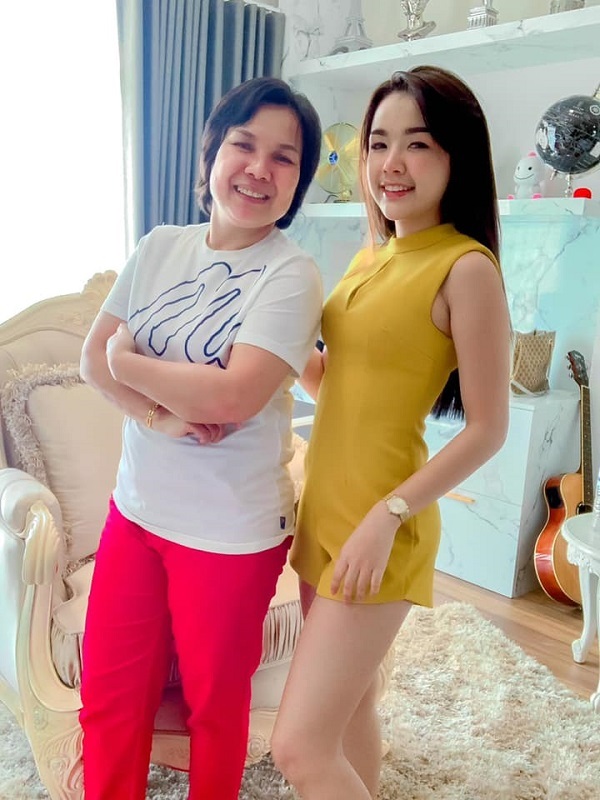 ยอมความแล้ว หลังคู่กรณีบุกด่าถึงหน้าบ้าน เจนนี่ รัชนก ยอมความแล้ว หลังคู่กรณีบุกด่าถึงหน้าบ้าน เจนนี่ รัชนก