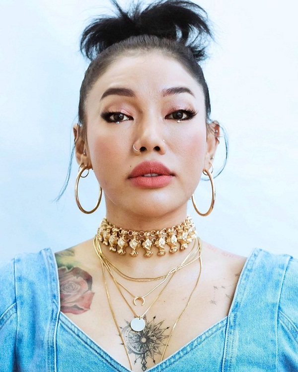 ดา เอ็นโดรฟิน รู้สึกสนุก หลังทำค่ายเพลงเอง เผยยังไม่ได้ตั้งชื่อค่าย (มีคลิป) ดา เอ็นโดรฟิน รู้สึกสนุก หลังทำค่ายเพลงเอง เผยยังไม่ได้ตั้งชื่อค่าย (มีคลิป)