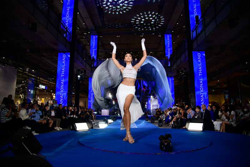 “MODEL CHALLENGE” “หนุ่มสาวซูปร้า” เดินแบบสับจนรันเวย์ลุกเป็นไฟ “MODEL CHALLENGE” “หนุ่มสาวซูปร้า” เดินแบบสับจนรันเวย์ลุกเป็นไฟ