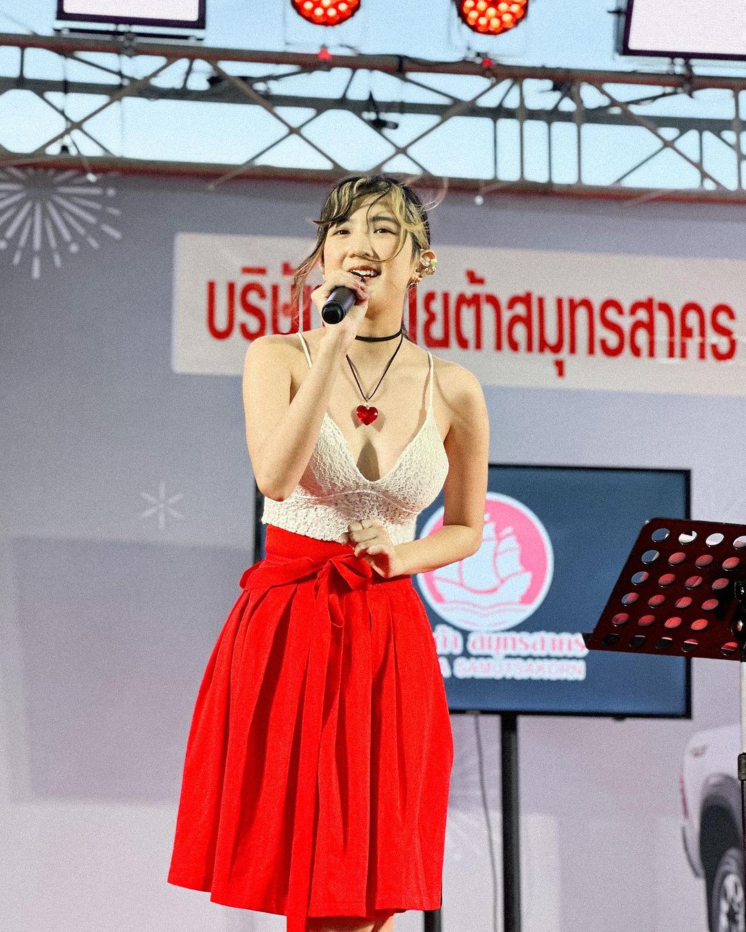 เบียร์ เดอะวอยซ์ มีดรามาอะไร? เปิดประวัตินักร้องสาวเสียงหวาน สุดเซ็กซี่ เบียร์ เดอะวอยซ์ มีดรามาอะไร? เปิดประวัตินักร้องสาวเสียงหวาน สุดเซ็กซี่