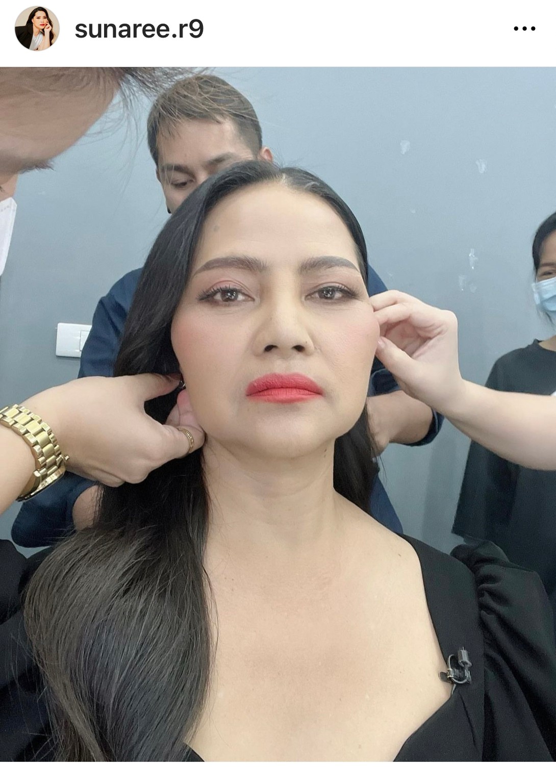 งวดนี้ต้องได้! สุนารี กดซื้อหวยออนไลน์กว่าครึ่งพันใบ งวดนี้ต้องได้! สุนารี กดซื้อหวยออนไลน์กว่าครึ่งพันใบ