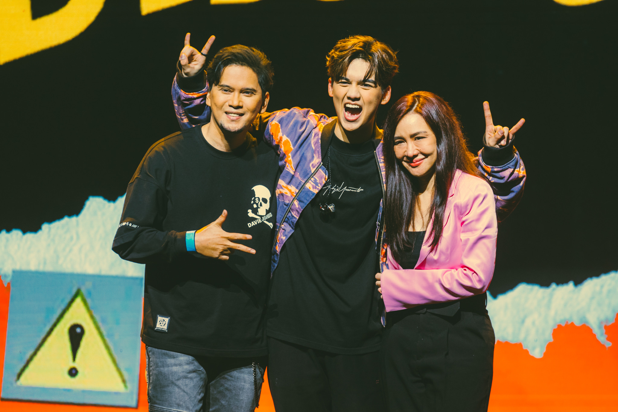 ทิกเกอร์ ใจฟู! หลังกระแสเพลง RU OK? เข้าใกล้ 1 ล้านวิว (มีคลิป)