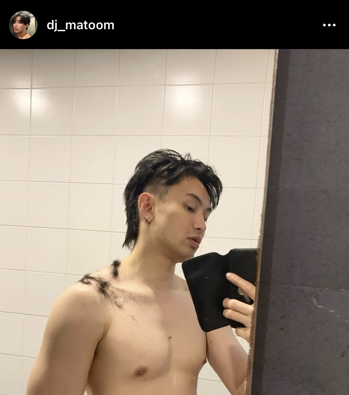 ดีเจมะตูม โดนทักแรง! หลังร่อนปัตตาเลี่ยนไถผมตัวเอง ดีเจมะตูม โดนทักแรง! หลังร่อนปัตตาเลี่ยนไถผมตัวเอง