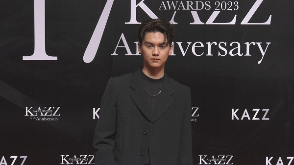 คนของเธอ “ทิกเกอร์ อชิระ” ภูมิใจร้องเพลงนี้ร่วมกับ “พ่อแมว”    (มีคลิป)