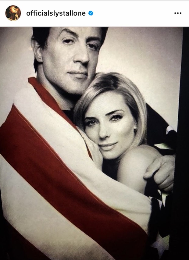 ภรรยาฟ้องหย่า!! ‘ซิลเวสเตอร์ สตอลโลน’ ไม่กี่วันหลังสักภาพสุนัขทับหน้าฝ่ายหญิงที่ต้นแขน ภรรยาฟ้องหย่า!! ‘ซิลเวสเตอร์ สตอลโลน’ ไม่กี่วันหลังสักภาพสุนัขทับหน้าฝ่ายหญิงที่ต้นแขน